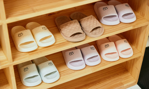 WJA - Students' shoe rack